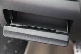 2010款睿翼轿跑车2.5