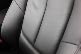 2010款睿翼轿跑车2.5