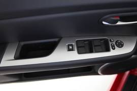 2010款睿翼轿跑车2.5