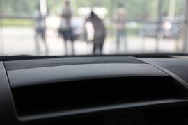 2010款睿翼轿跑车2.5