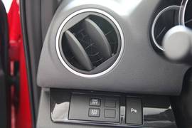 2010款睿翼轿跑车2.5