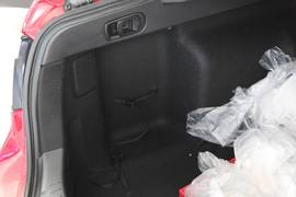 2010款睿翼轿跑车2.5