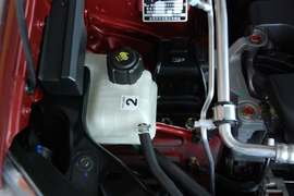 2010款日产逍客2.0S火MT2WD