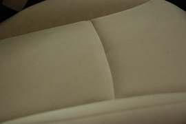 2010款日产逍客2.0S火MT2WD