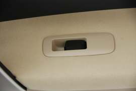 2010款日产逍客2.0S火MT2WD