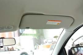 2010款日产逍客2.0S火MT2WD
