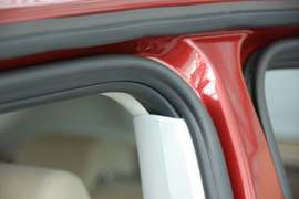 2010款日产逍客2.0S火MT2WD