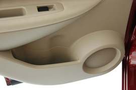 2010款日产逍客2.0S火MT2WD