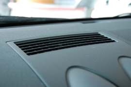 2010款日产逍客2.0S火MT2WD