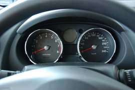 2010款日产逍客2.0S火MT2WD