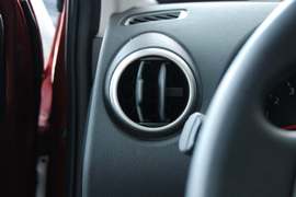 2010款日产逍客2.0S火MT2WD