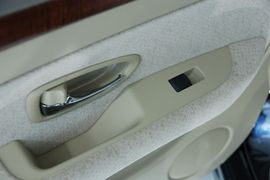2009款东风日产轩逸1.6XE舒适版
