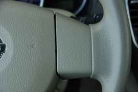 2009款东风日产轩逸1.6XE舒适版