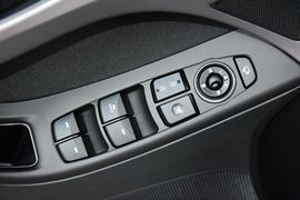 2016款现代朗动1.6L自动智能型