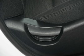2016款现代朗动1.6L自动智能型