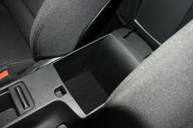 2016款现代朗动1.6L自动智能型