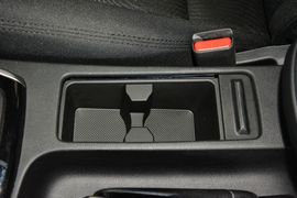 2016款现代朗动1.6L自动智能型