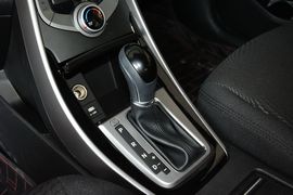 2016款现代朗动1.6L自动智能型