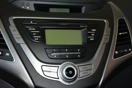 2016款现代朗动1.6L自动智能型
