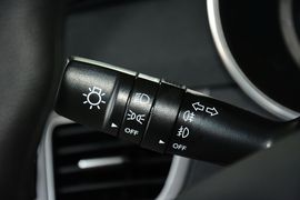 2016款现代朗动1.6L自动智能型