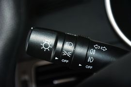 2016款现代朗动1.6L自动智能型