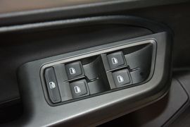 2015款大众朗行1.6L手动舒适型
