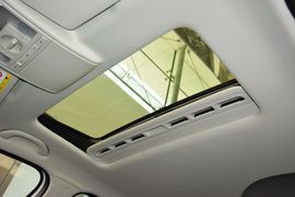 2015款大众朗行1.6L手动舒适型