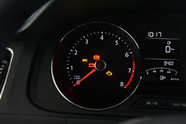 2015款大众朗行1.6L手动舒适型