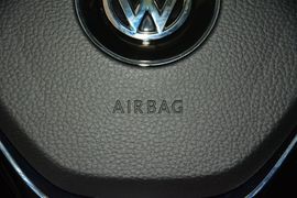 2015款大众朗行1.6L手动舒适型
