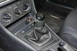 2015款大众朗行1.6L手动舒适型