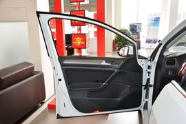 2016款大众高尔夫1.4TSI自动舒适型