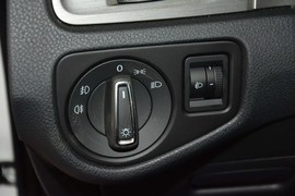 2016款大众高尔夫1.4TSI自动舒适型