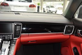 2016款保时捷Panamera