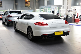 2016款保时捷Panamera