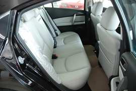 2010款马自达睿翼2.5至尊版