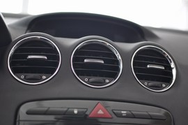 2010款进口标致308CC实拍