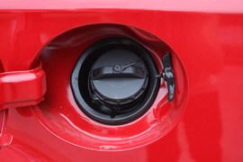 2010款奔腾2.0L手自一体豪华型到店实拍