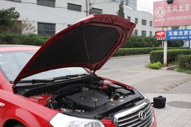 2010款奔腾2.0L手自一体豪华型到店实拍