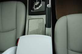 2010款马自达睿翼2.5至尊版