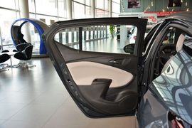 2016款别克威朗轿跑15S自动进取型