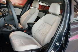 2016款别克威朗轿跑15S自动进取型