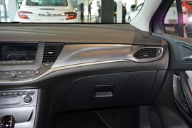 2016款别克威朗轿跑15S自动进取型