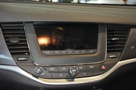 2016款别克威朗轿跑15S自动进取型