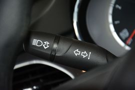 2016款别克威朗轿跑15S自动进取型