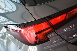 2016款别克威朗轿跑15S自动进取型