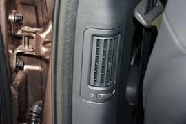 2015款现代全新胜达2.0T自动四驱智能型