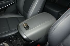 2015款现代全新胜达2.0T自动四驱智能型