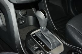 2015款现代全新胜达2.0T自动四驱智能型