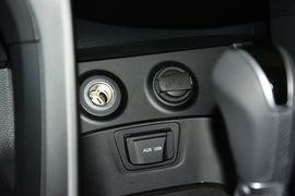 2015款现代全新胜达2.0T自动四驱智能型