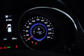 2015款现代全新胜达2.0T自动四驱智能型